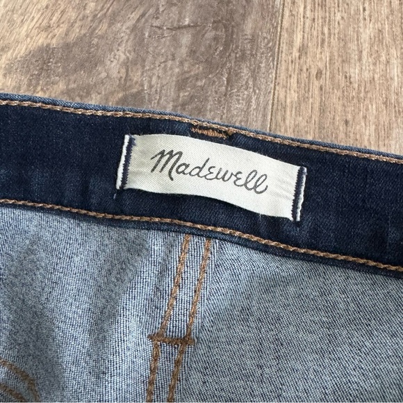 Madewell Petite 10" High-Rise Roadtripper Supersoft Jeggings in Rinse Wash - Picture 10 of 11